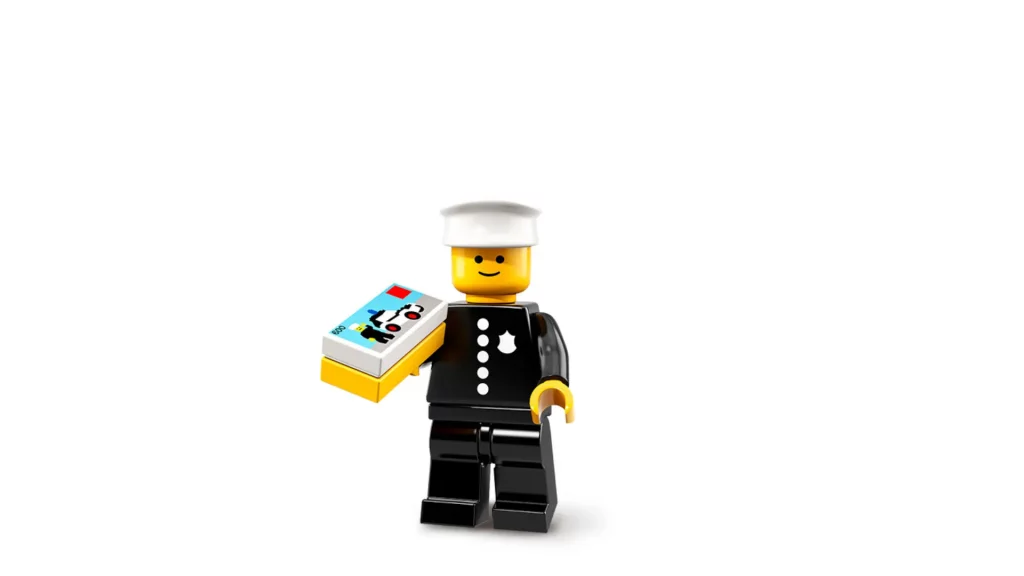 Una reproducción del LEGO Police Officer original de 1978 se encuentra sobre un fondo blanco.