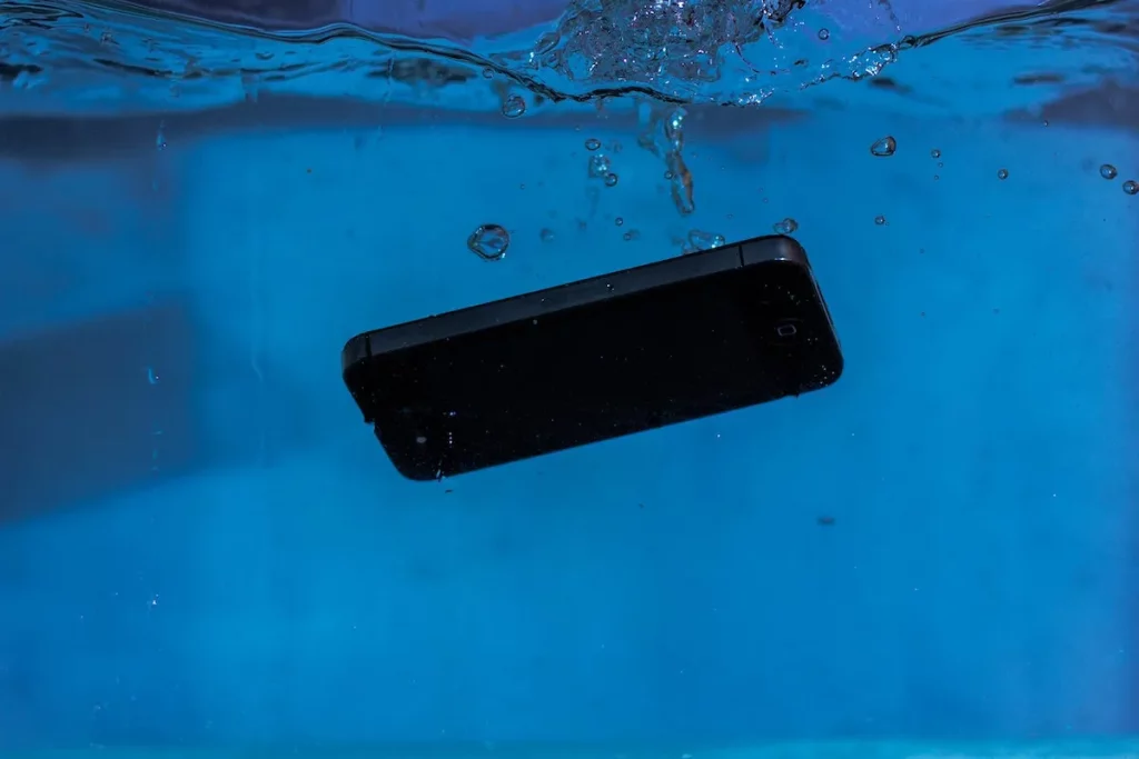 iPhone bajo el agua