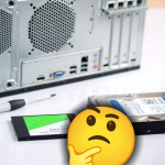 ssd hdd frente a carcasa de pc con emojiDAMRONG RATTANAPONG/Shutterstock